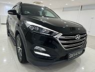 Hyundai Tucson 2.0 GLS AT Sunroof 2015 Push Start  Black